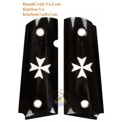 1911A1 aus echten schwarzen Wasserbüffelhorn - Inlay Doppel Malteserkreuz aus weißen Buffalo Bone
